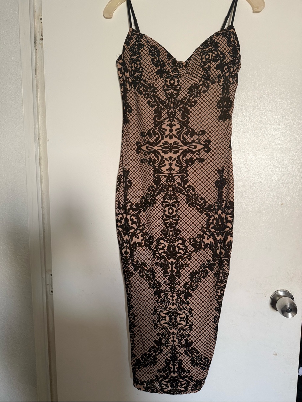 Sleeveless Beige and Black Patterned Bodycon Dress